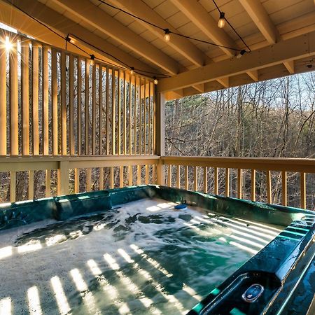 Cabin With Spectacular View With Hot Tub In The Smoky Mtns Sevierville Kültér fotó